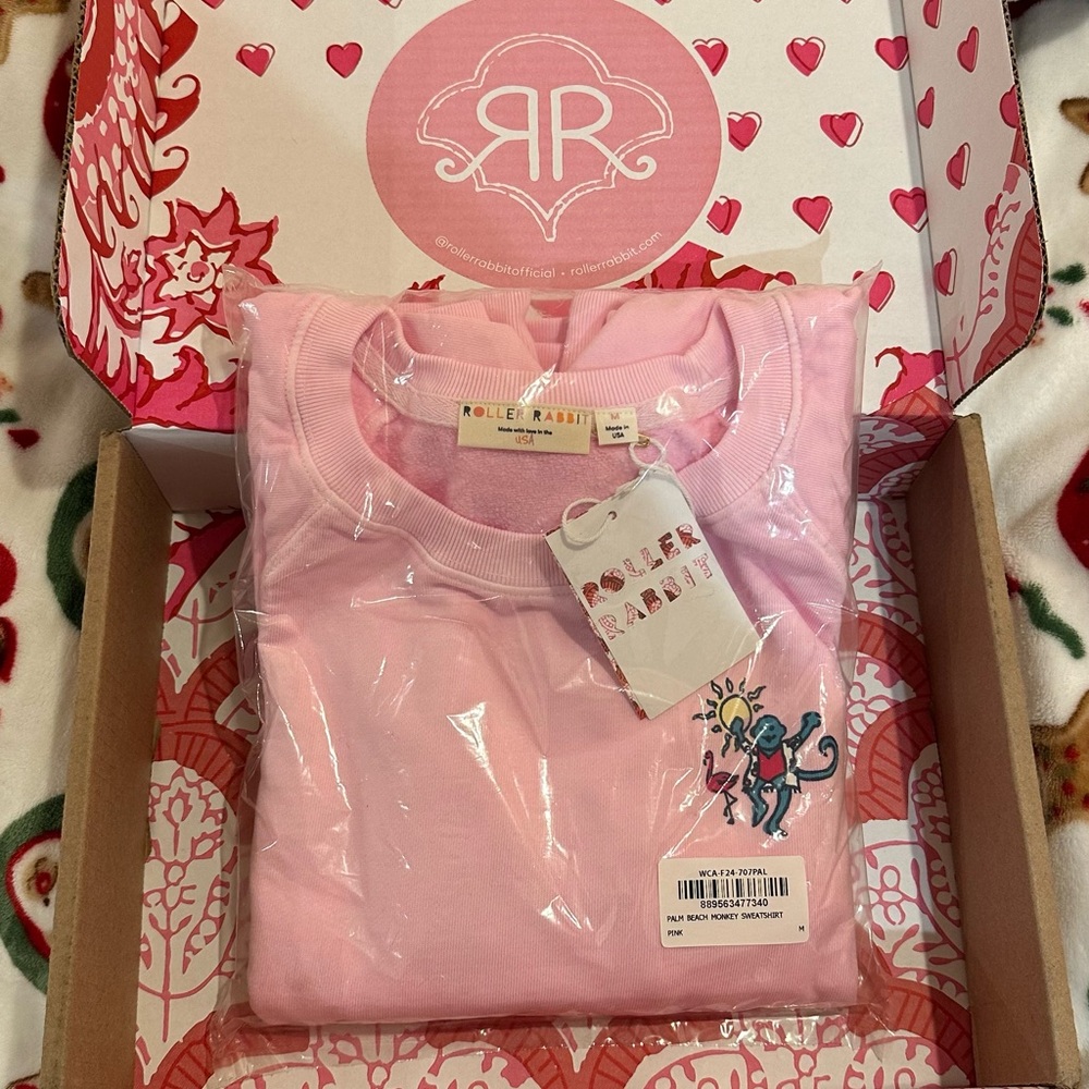 Roller Rabbit Palm Beach exclusive crewneck! BRAND NEW in package 💖🎀